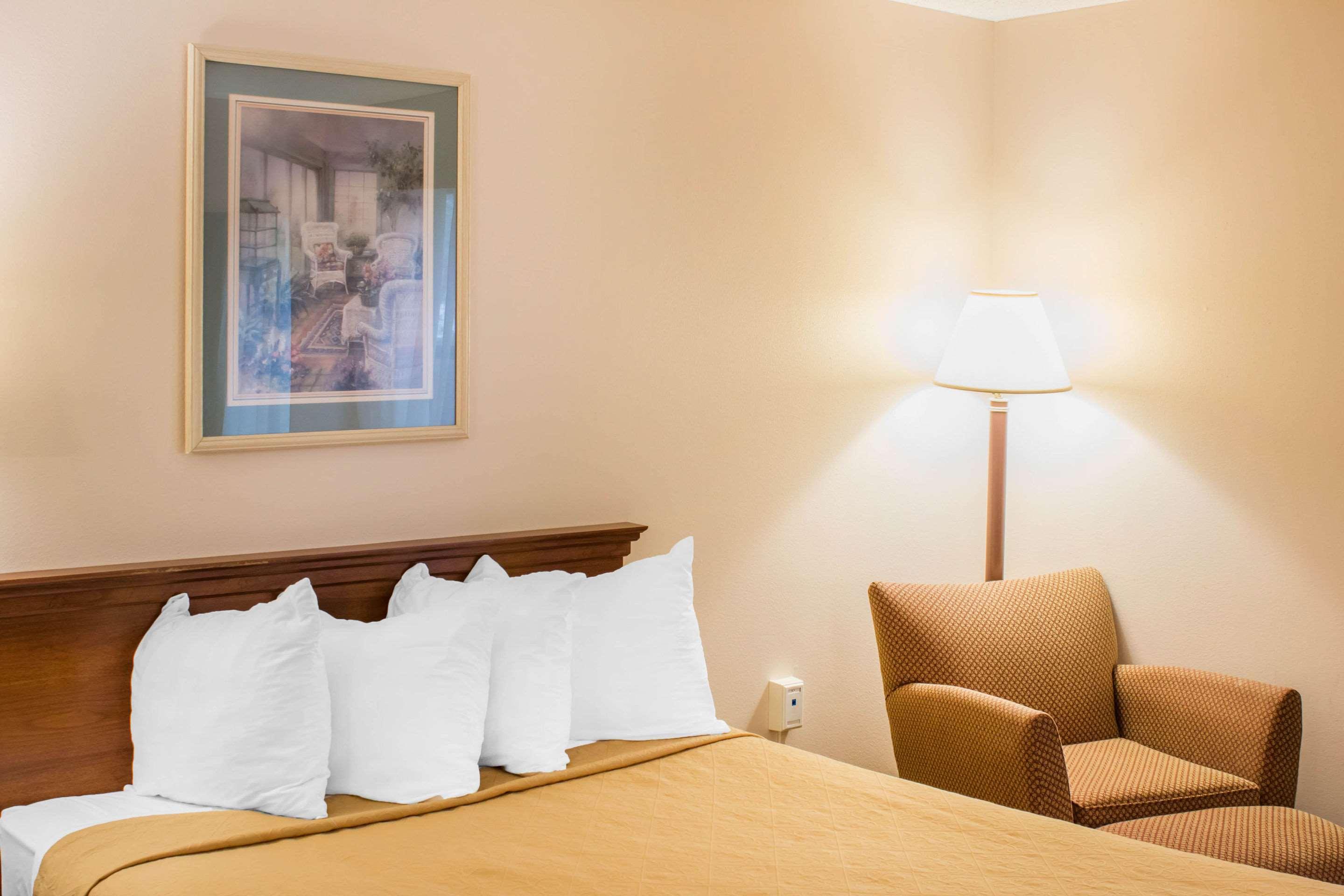 Econo Lodge Raleigh Exteriér fotografie