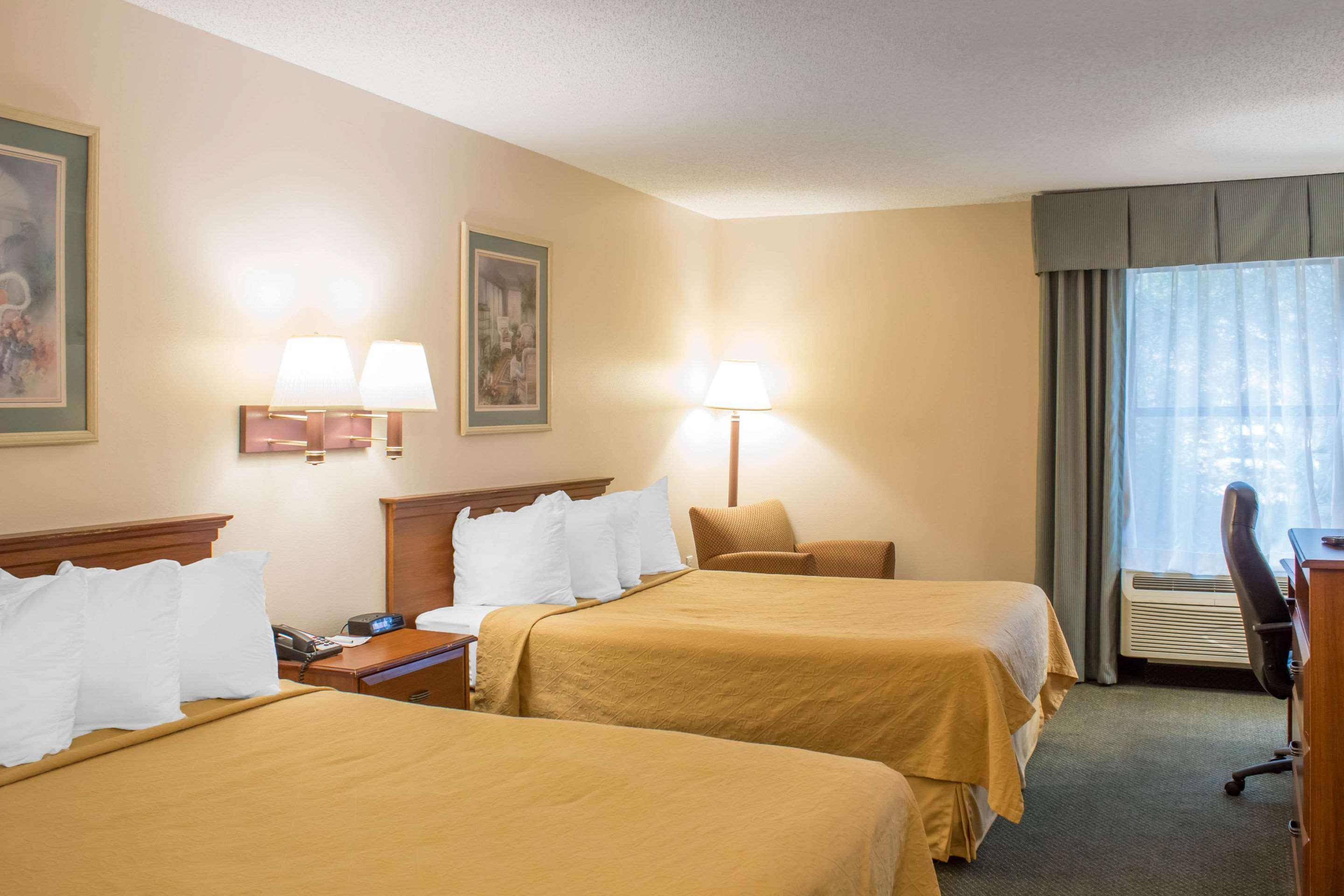 Econo Lodge Raleigh Exteriér fotografie