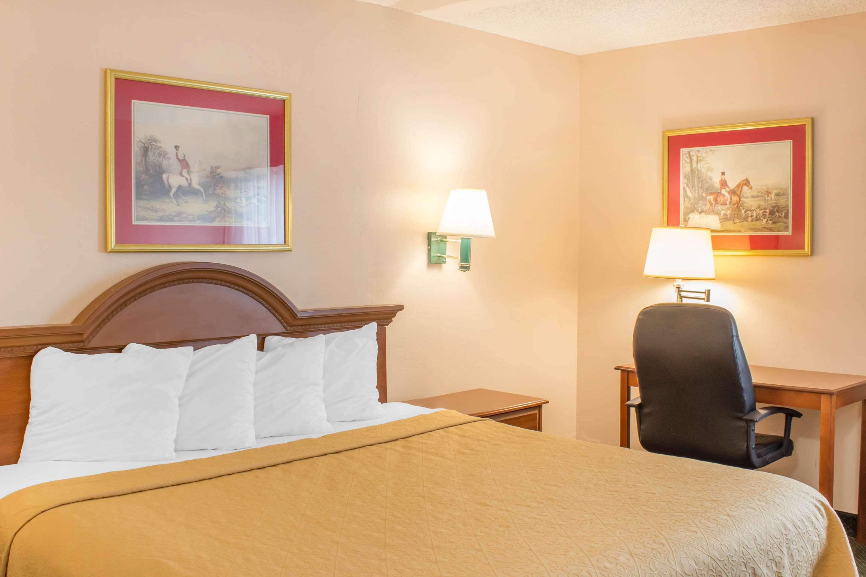 Econo Lodge Raleigh Exteriér fotografie