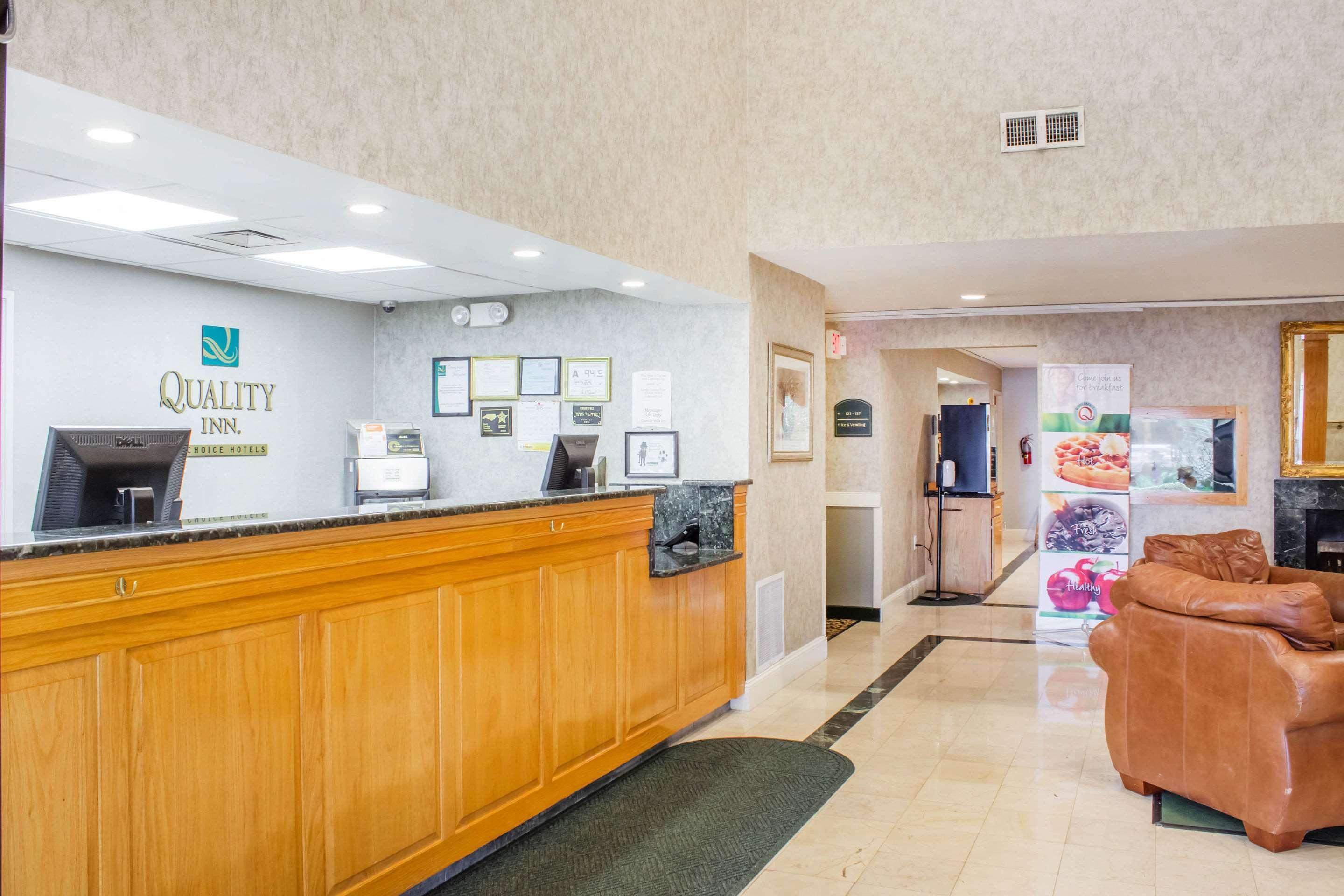 Econo Lodge Raleigh Exteriér fotografie