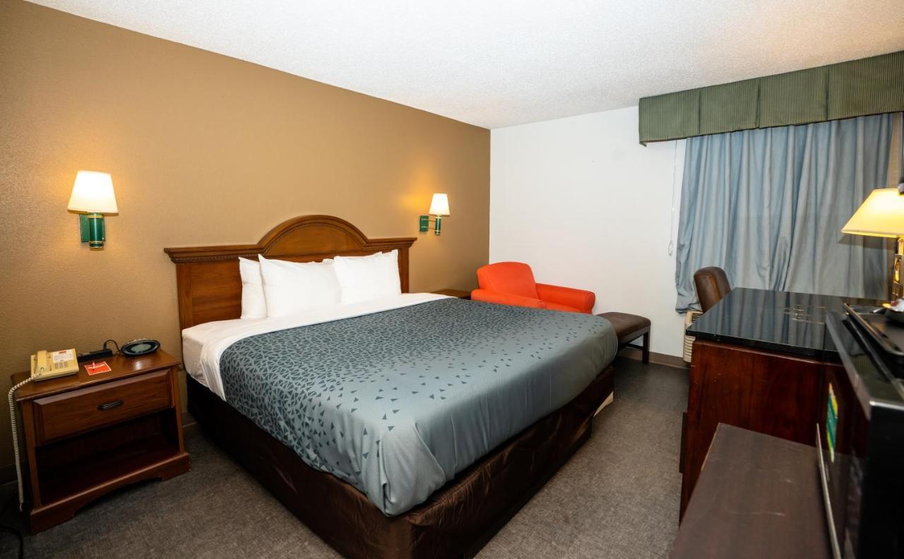 Econo Lodge Raleigh Exteriér fotografie