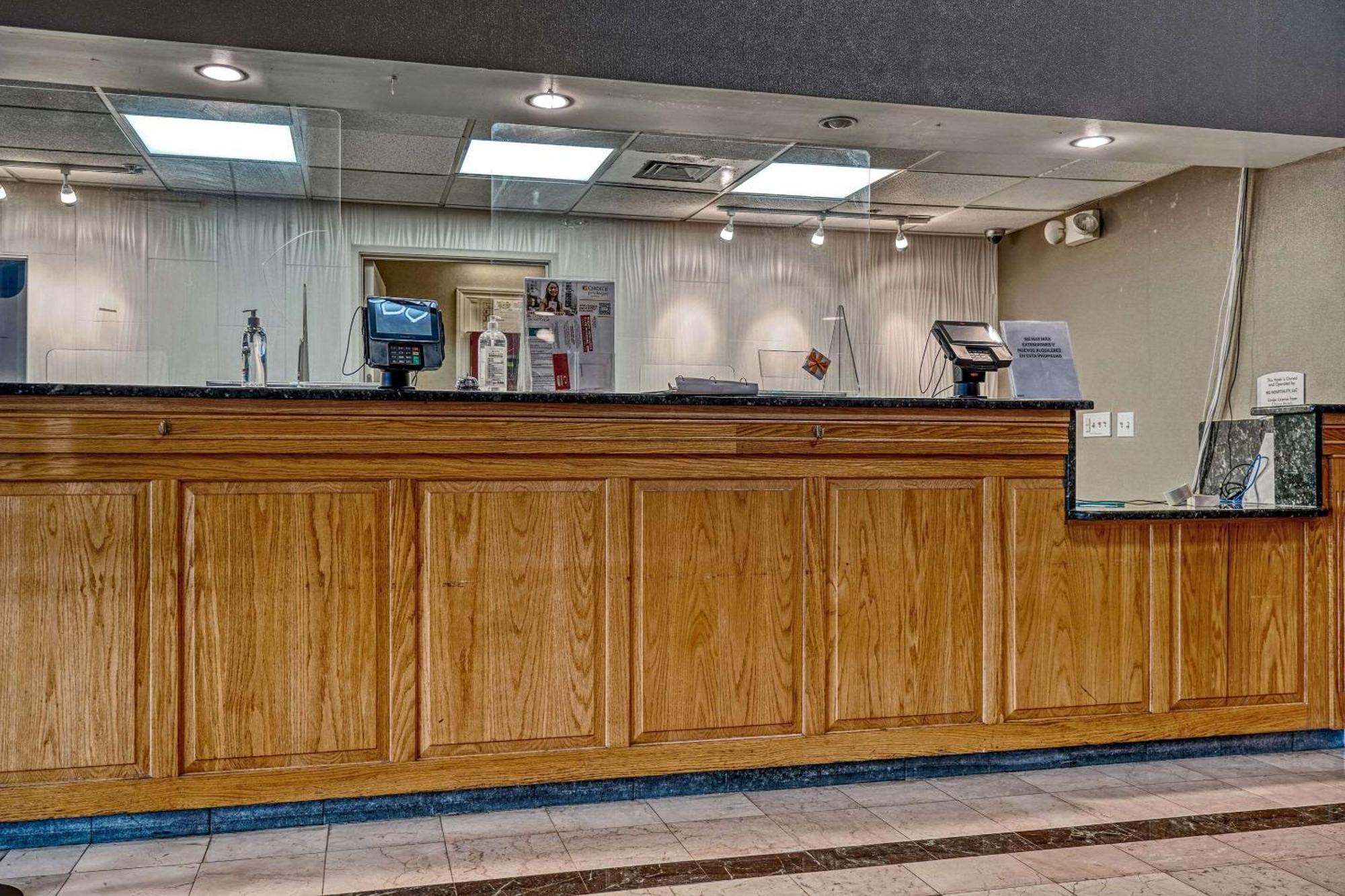 Econo Lodge Raleigh Exteriér fotografie